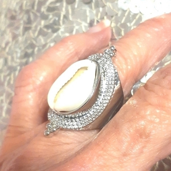 SHELL RING!! 6½ - Picture 6 of 10